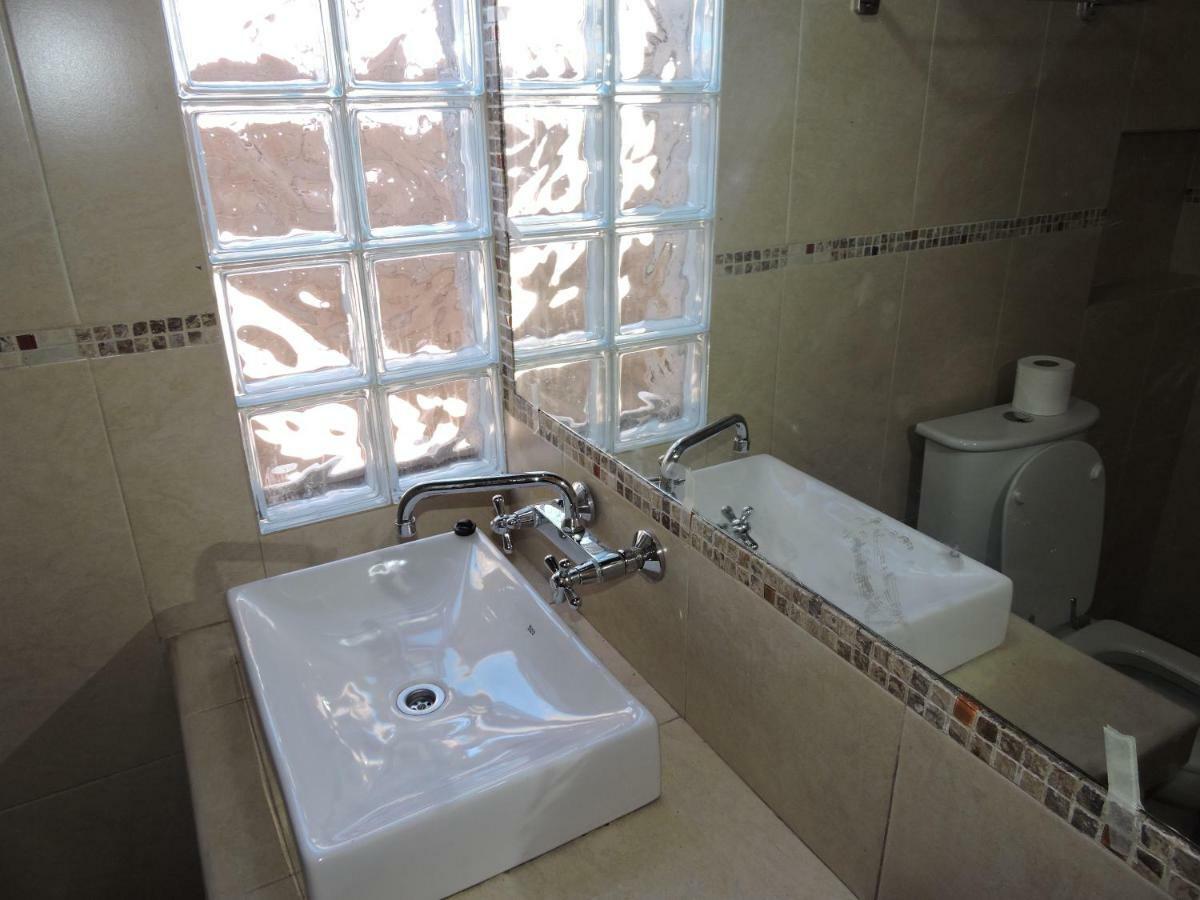 Hostal Casa De Piedra Humahuaca Cameră foto